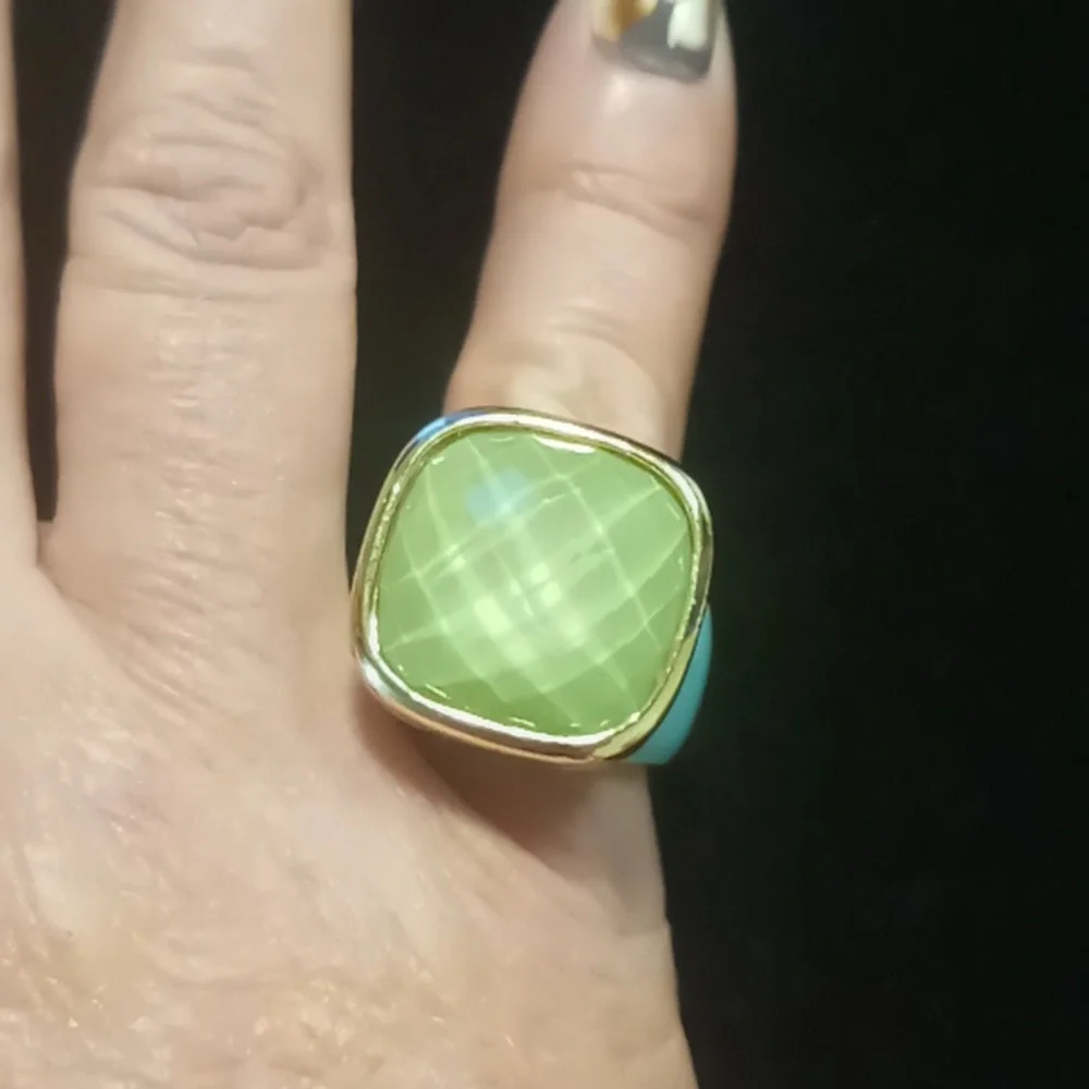 Kenneth jay Lane Teal enamel ring gold tone multi faceted Lucite gem. Statement